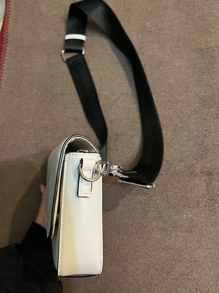 Minimalist Beyaz Deri Kadın Çanta - Görsel 3