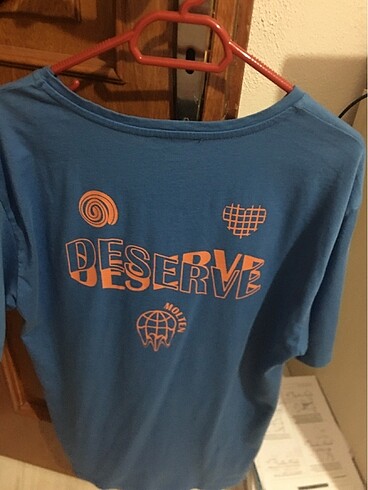 Trendyol arkası baskılı tişört M beden - Görsel 2