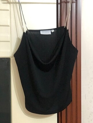 Taşlı degaje yaka siyah bluz