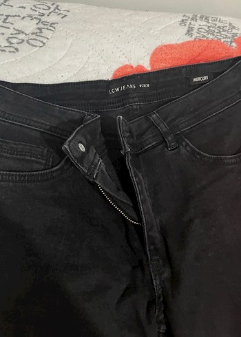 Siyah Düğmeli Baskılı Slim Fit Kadın Kot Pantolon - Görsel 2