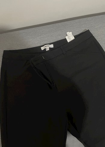 Koton Marka Siyah Kadın Kumaş Pantolon Midi Boy - Görsel 3