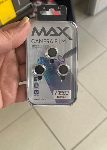 Renkli Sarı iPhone 15 Plus Ekran Koruyucu - Görsel 2