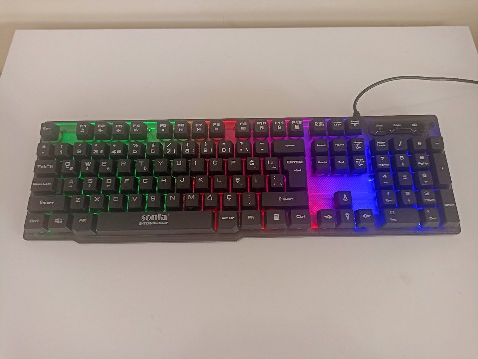 Sonia Sn-3020 LED ışıklı oyuncu klavye - Görsel 2