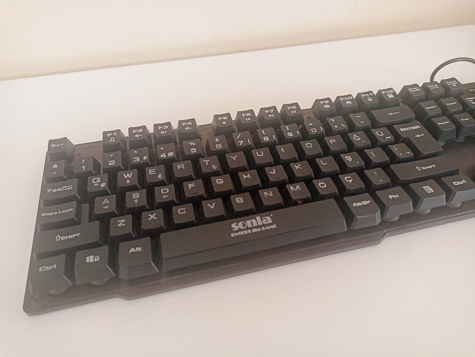 Sonia Sn-3020 LED ışıklı oyuncu klavye - Görsel 4