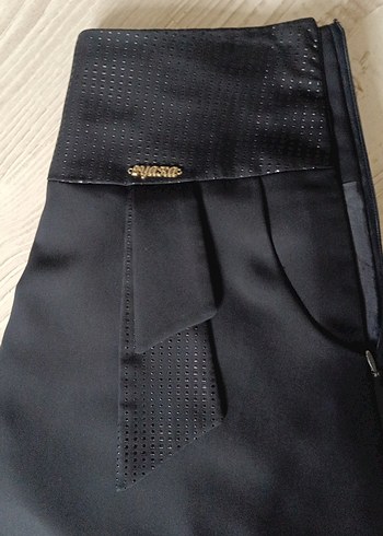 Siyah Pilili Uzun Kadın Etek - Görsel 3