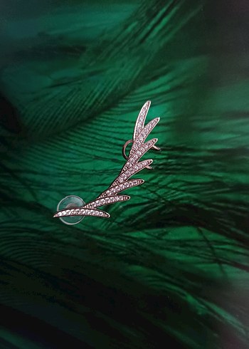 parlak taşlı paslanmaz, kararmaz küpe (hiç kullanılmadı) - Görsel 2