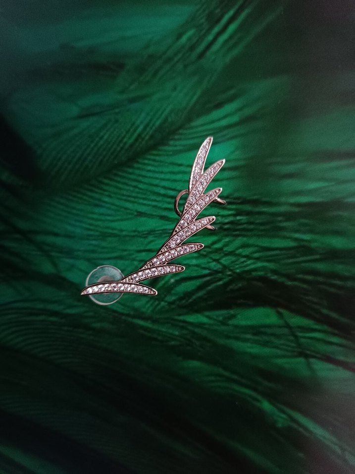 parlak taşlı paslanmaz, kararmaz küpe (hiç kullanılmadı) - Görsel 2