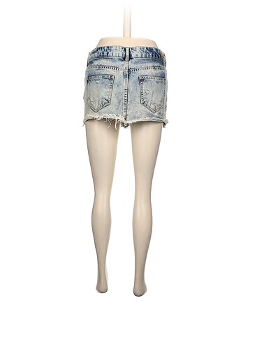 36 Beden Bershka Mini Etek %70 İndirimli.