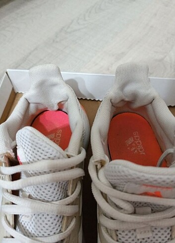 36,5 Beden Adidas runfalcon ayakkabı