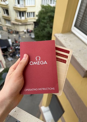 Beden omega saat sertifika kartları, sertifika kartlığı ve kitapçık