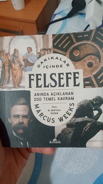 Dakikalar İçinde Felsefe