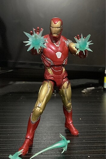 Marvel legends İron Man mark 85