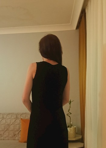 Siyah V Yakalı midi altı astarlı üstü örgülü desenli Elbise - Görsel 5