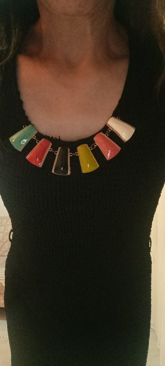 Siyah V Yakalı midi altı astarlı üstü örgülü desenli Elbise - Görsel 3