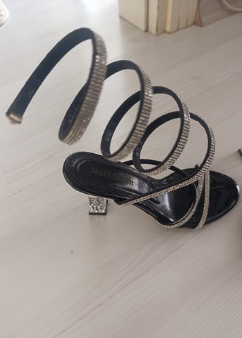 Diğer Diger Siyah Yılan Desenli Bantlı Stiletto