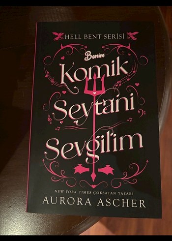 Benim Komik Şeytani Sevgilim - Aurora Ascher