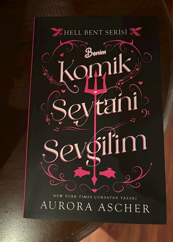 Benim Komik Şeytan Sevgilim - Aurora Ascher