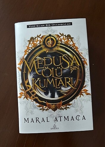 Beden Medusanın Ölü Kumları serisi