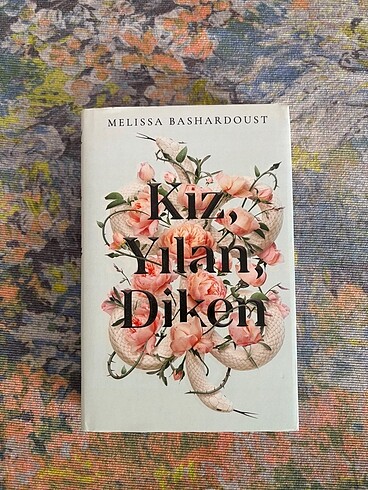 Kız, Yılan, Diken
