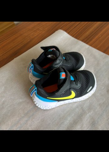 Nike spor ayakkabı