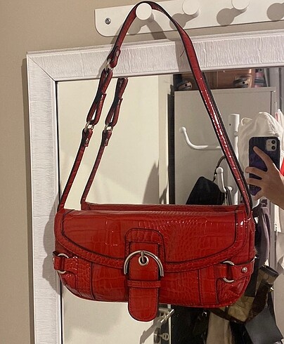 Stradivarius kırmızı çanta
