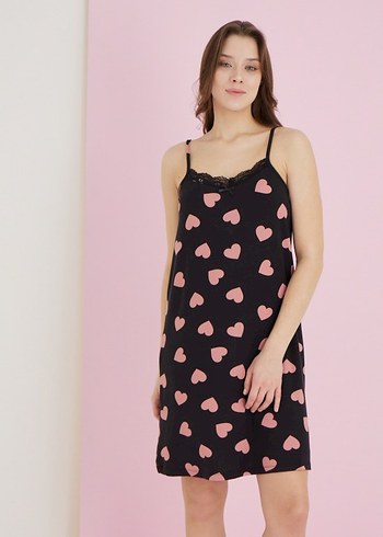 Pembe Kalp Desenli Askılı Tunik 4 adet 699 TL