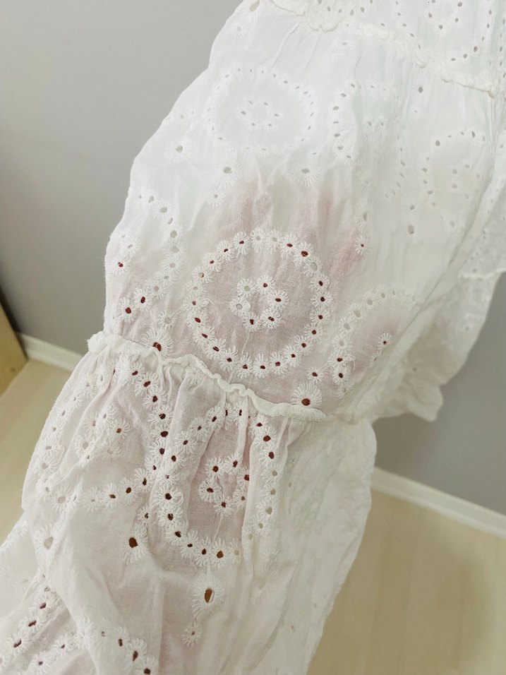 Beyaz V Yakalı Bohem Pamuklu Elbise - Görsel 4