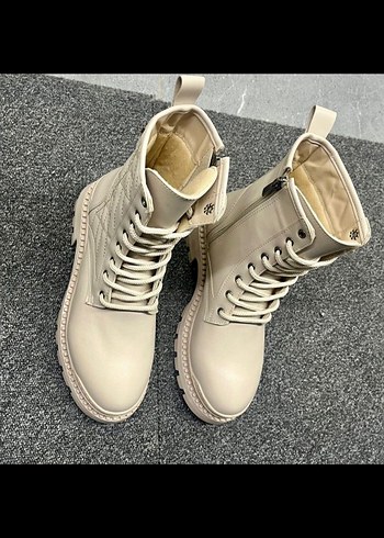 Krem   suni deri Bağcıklı Kadın Botu - Görsel 3