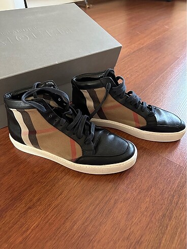 Burberry ayakkabı