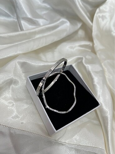 Beden ÇELİK VAN CLEEF BİLEKLİK