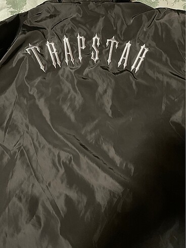 Beymen Trapstar yağmurluk