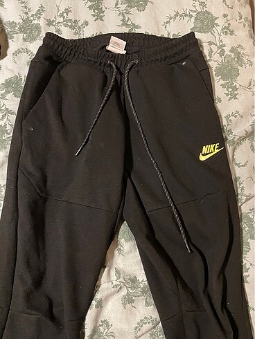 Nike amsterdam tech