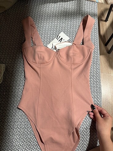 Zara body