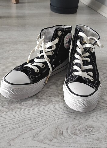 37 Beden Bayan Converse