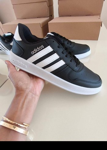 Adidas Adidas Siyah-Beyaz Bağcıklı Spor Ayakkabı