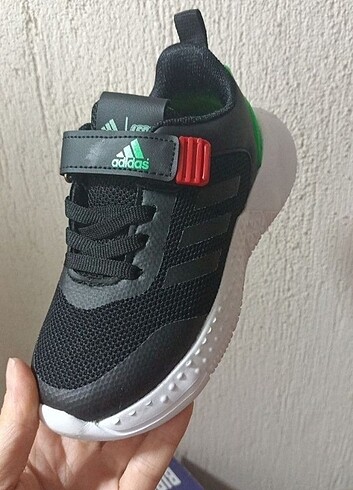 33 Beden yeşil Renk Adidas LEGO 