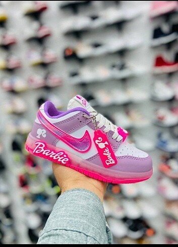 Nike Barbie Serisi 