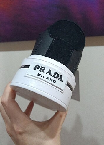 37 Beden Prada Milano