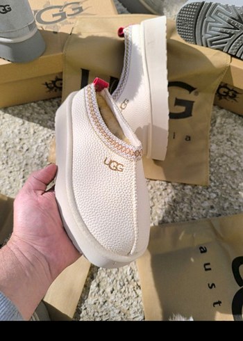 UGG Beyaz Kadın Dolgu Topuk Terlik