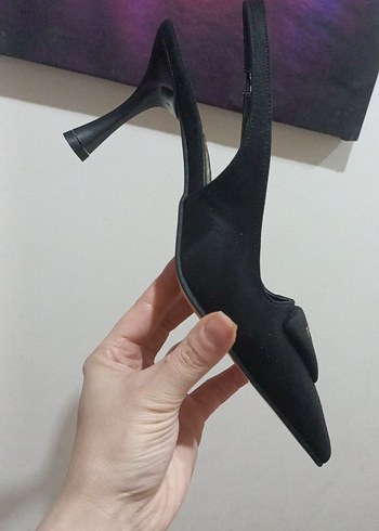 Prada Siyah Tokalı Stiletto - Görsel 3