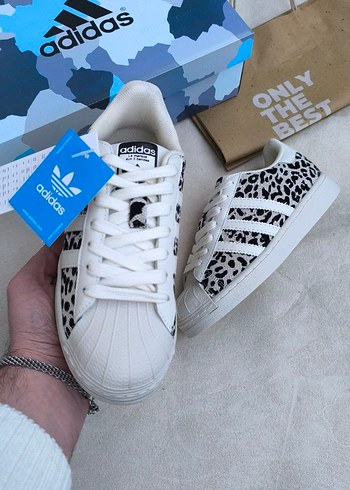 Beyaz Zebra Desenli Kadın Spor Ayakkabısı - Görsel 5