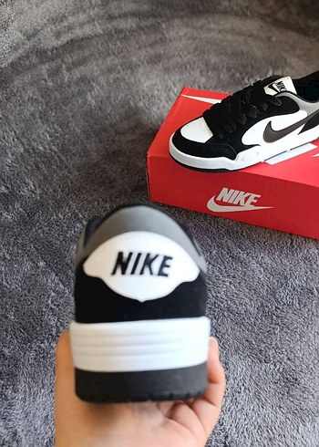 Nike Erkek Beyaz Siyah Spor Ayakkabı - Görsel 2