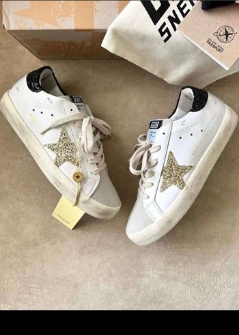 GOLDEN GOOSE DELUXE
