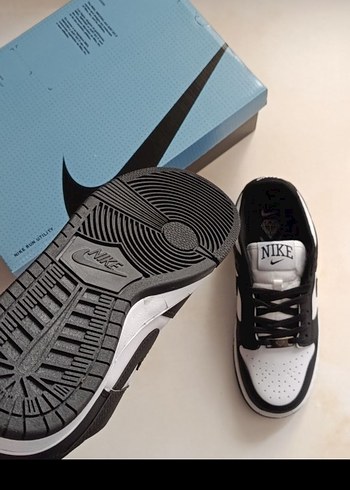 41 Beden beyaz Renk Nike Dunk Low