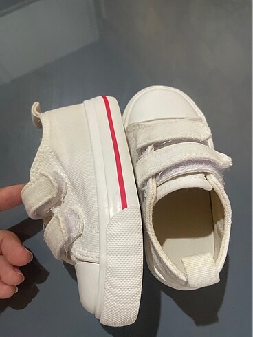 20 Beden ten rengi Renk BEBEK CONVERSE