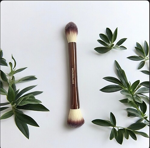 HOURGLASS AMBIENT? LIGHTING EDIT BRUSH