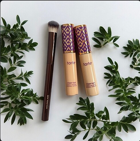 Hourglass Hourglass concealer fırçası