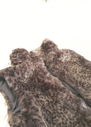 H&M leopar desenli yelek