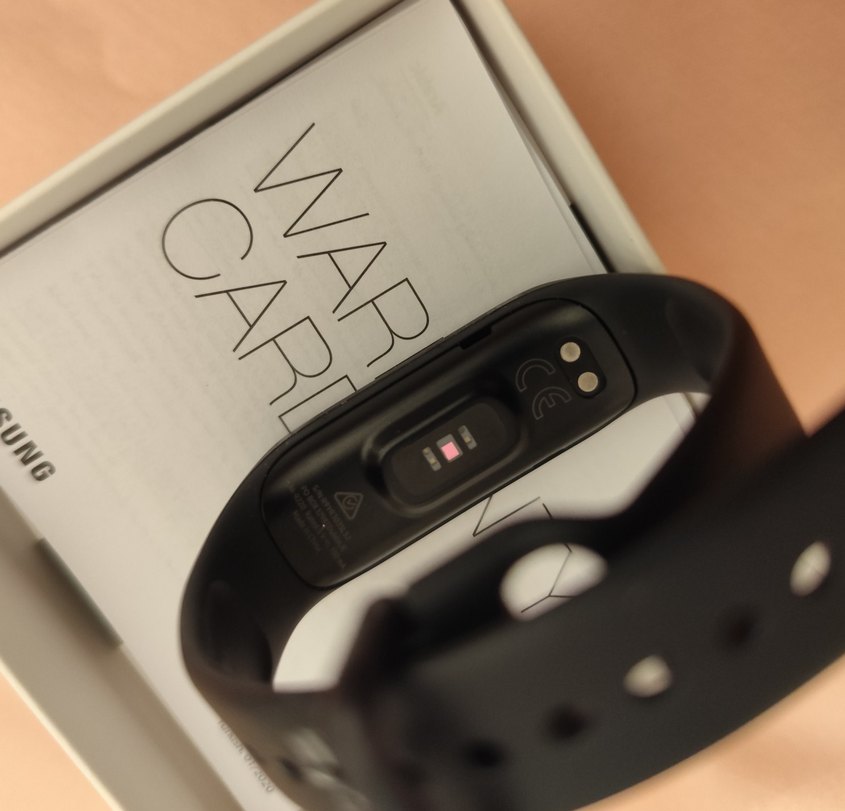 Siyah Akıllı Bileklik - Görsel 2