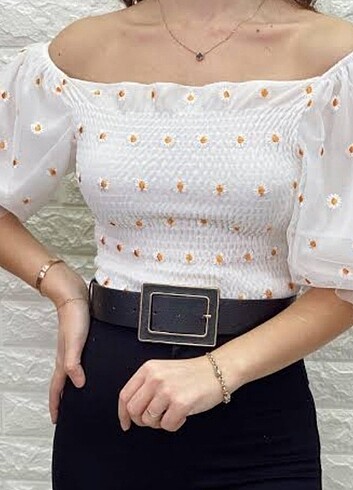 Papatyalı balon kollu lastikli esneyen crop 
